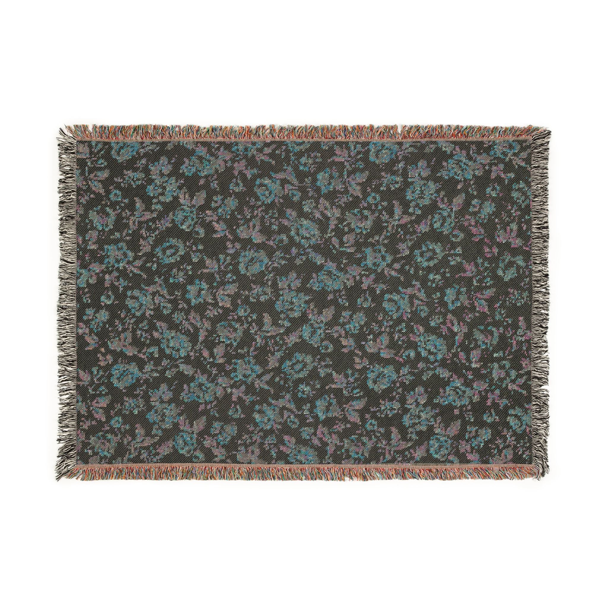 Vintage Floral Pattern Woven Blanket | Reversible Rose Tapestry Throw